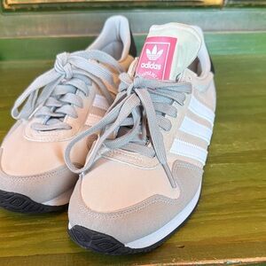 Adidas Originals Women’s Sneakers White Pink Black